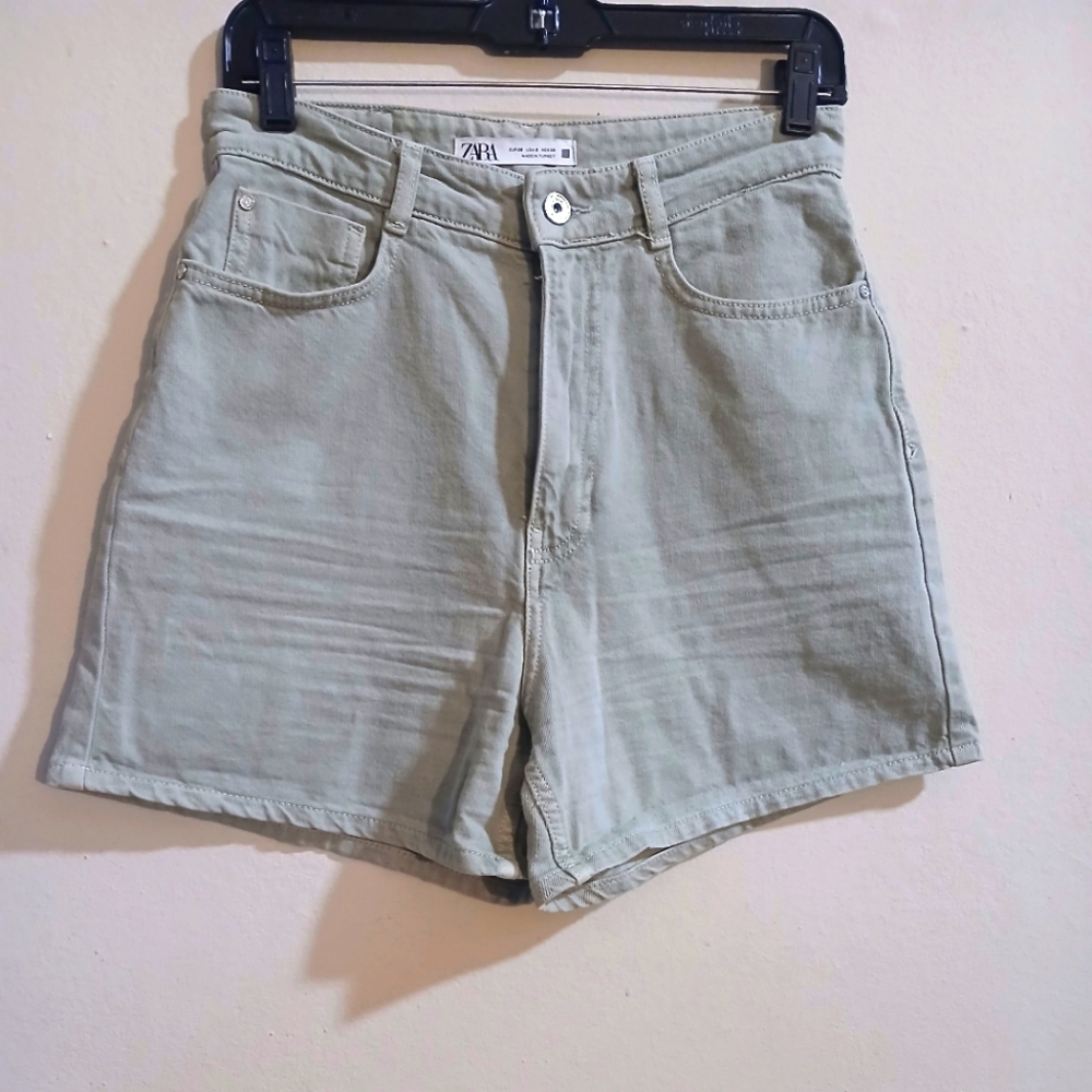 Zara Mom Fit High Waist Demin Short Sz 6